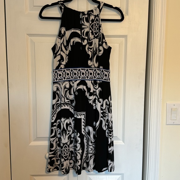 White House Black Market dress - Picture 2 of 3